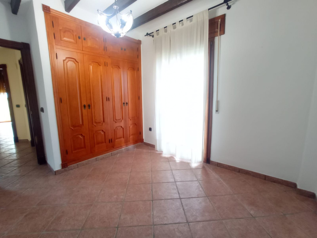 5 Bed Townhouse for sale in Mijas Costa Del Sol, Málaga, Spain