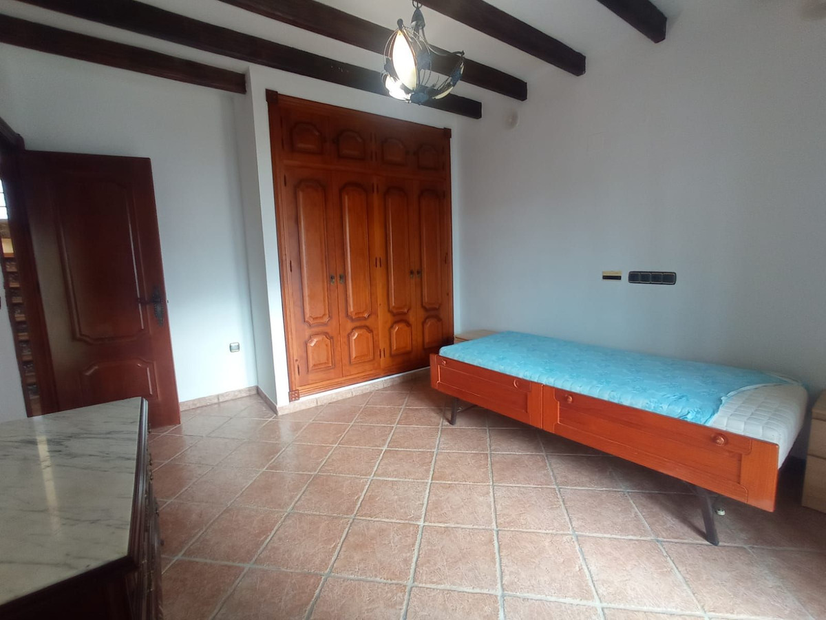 5 Bed Townhouse for sale in Mijas Costa Del Sol, Málaga, Spain