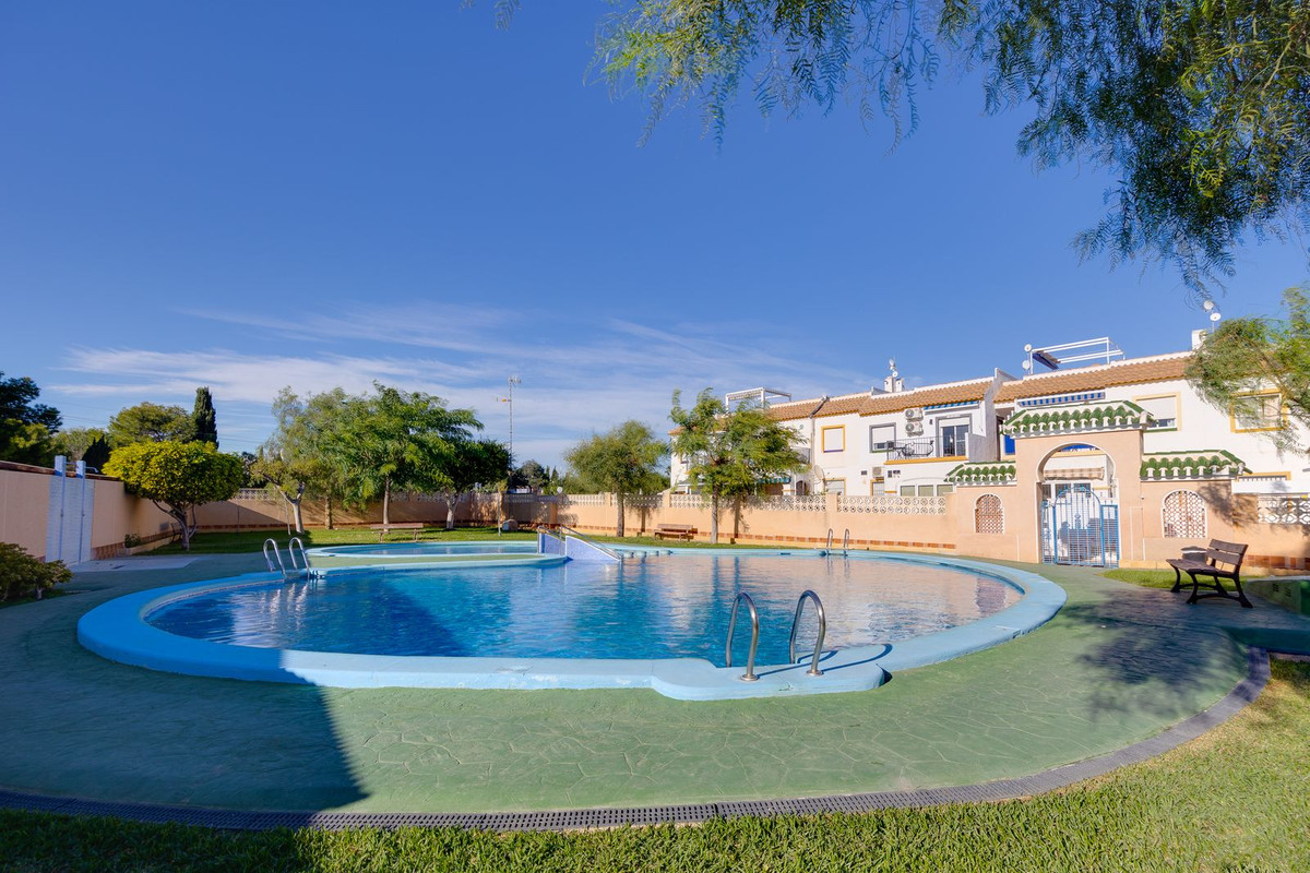 3 Bed Apartment for sale in Orihuela Costa Costa Blanca, Alicante, Spain