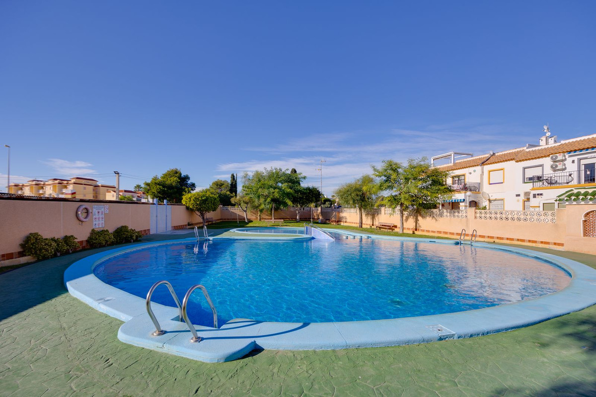3 Bed Apartment for sale in Orihuela Costa Costa Blanca, Alicante, Spain