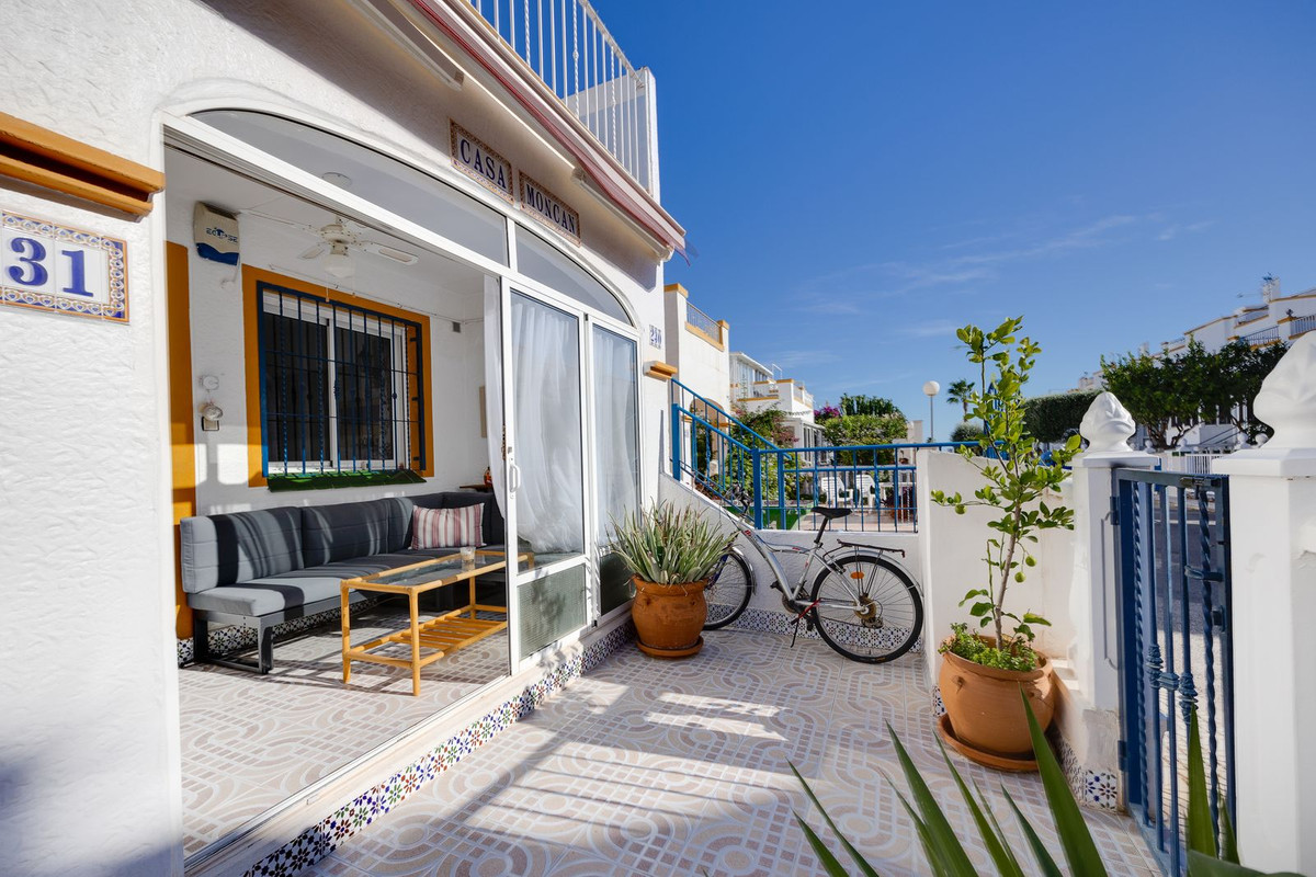 3 Bed Apartment for sale in Orihuela Costa Costa Blanca, Alicante, Spain