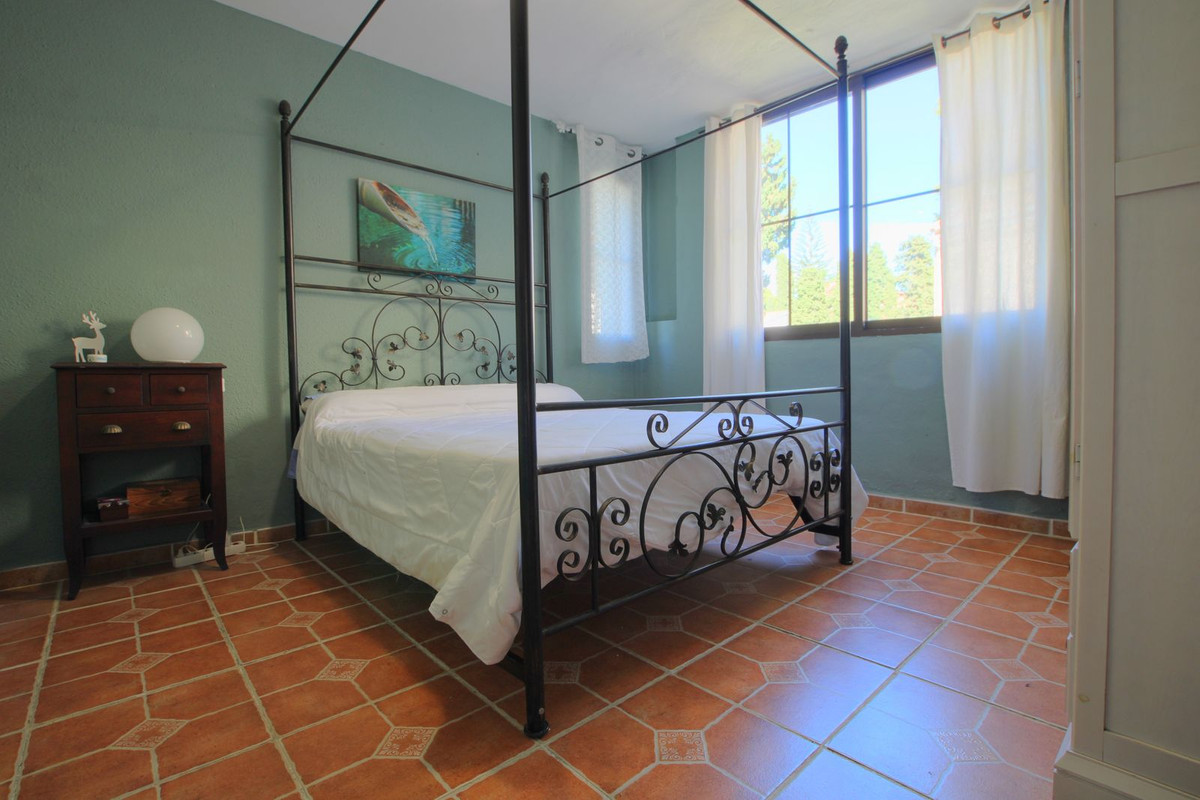 Se vende Pareada de 4 dormitorios en Costa Del Sol, Málaga, España