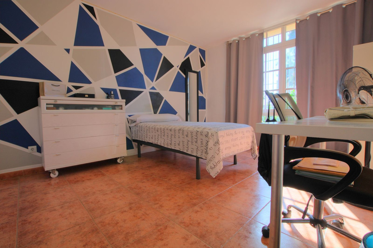 Se vende Pareada de 4 dormitorios en Costa Del Sol, Málaga, España