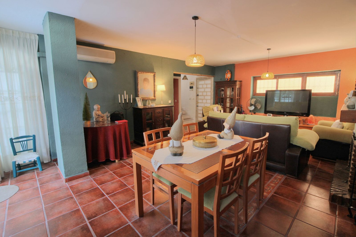 Se vende Pareada de 4 dormitorios en Costa Del Sol, Málaga, España