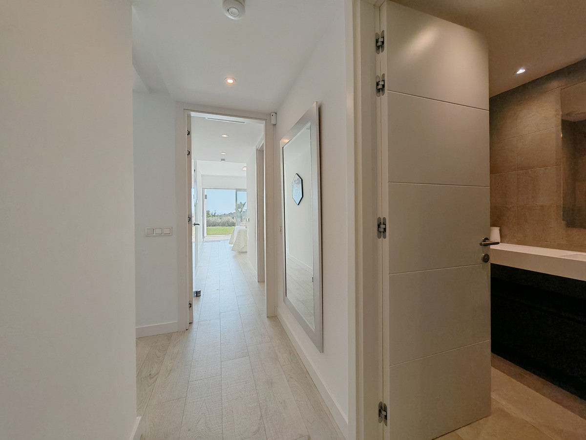 Se vende Apartamento Planta Baja de 2 dormitorios en Costa Del Sol, Málaga, España