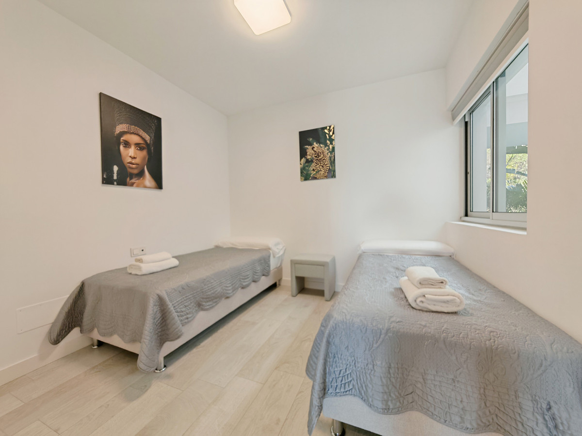 Se vende Apartamento Planta Baja de 2 dormitorios en Costa Del Sol, Málaga, España