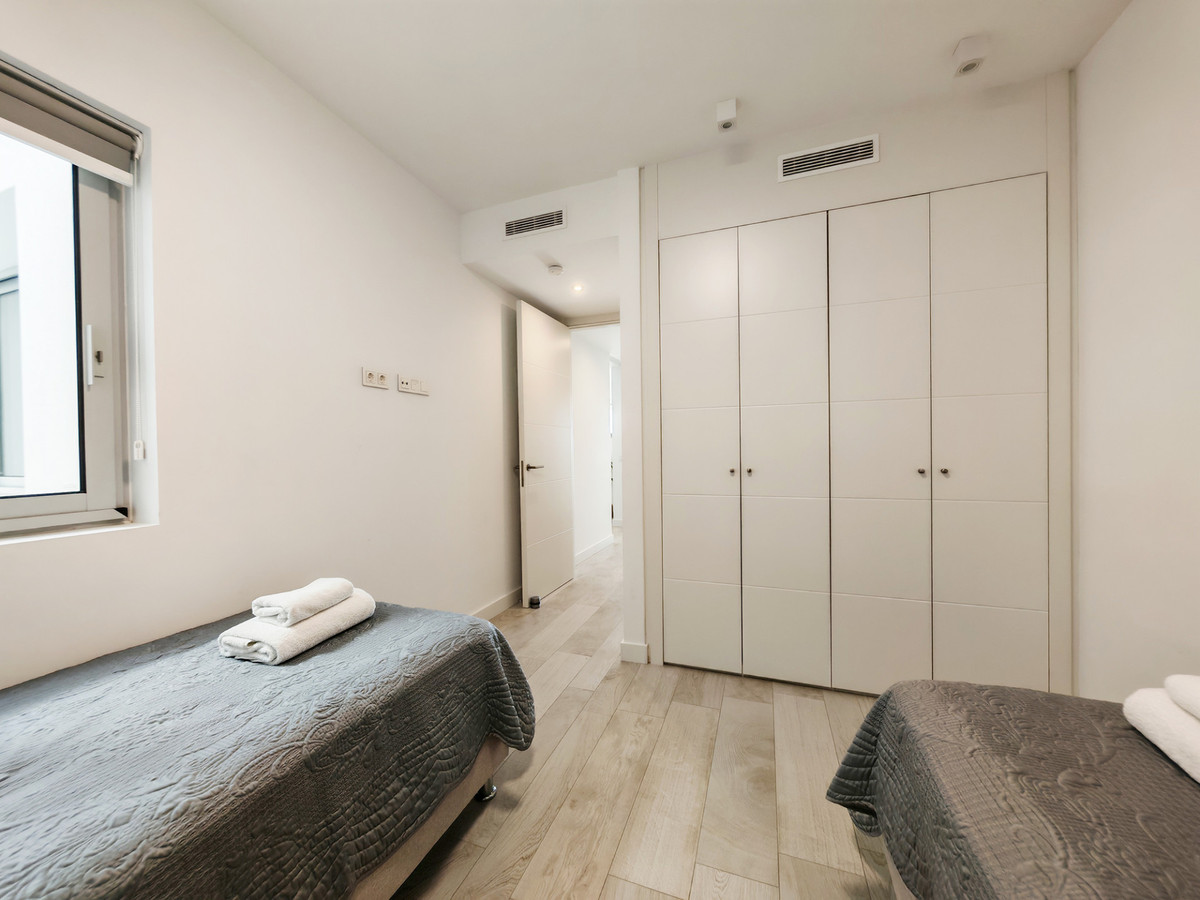 Se vende Apartamento Planta Baja de 2 dormitorios en Costa Del Sol, Málaga, España