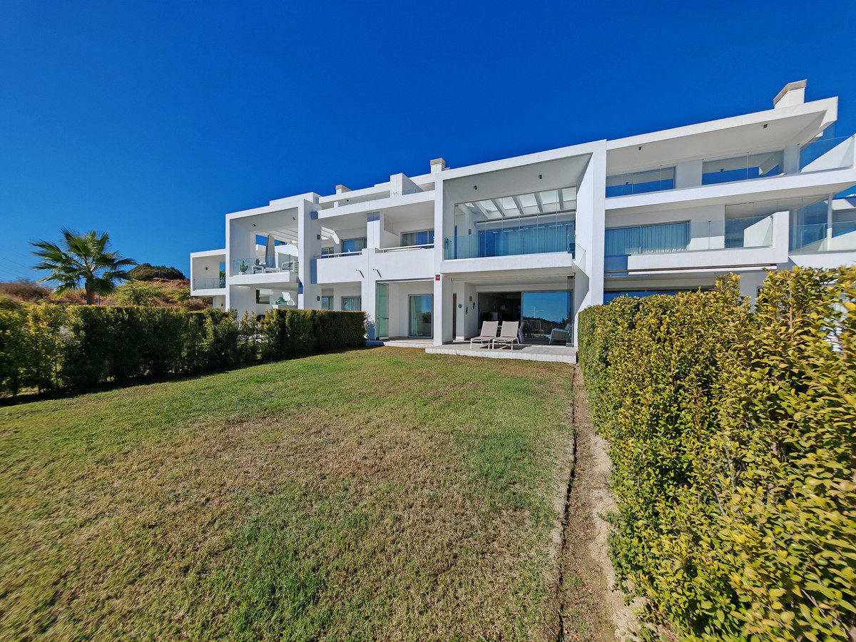 Se vende Apartamento Planta Baja de 2 dormitorios en Costa Del Sol, Málaga, España