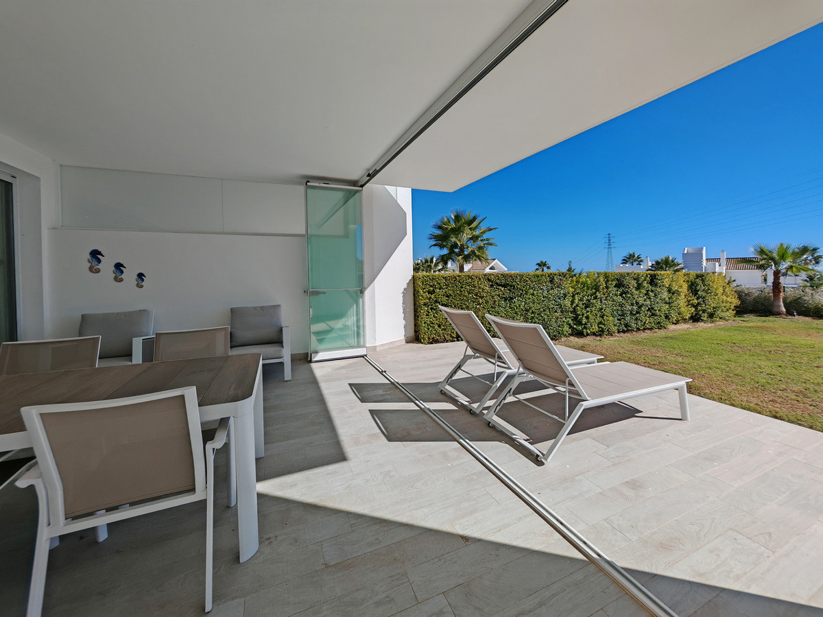 Se vende Apartamento Planta Baja de 2 dormitorios en Costa Del Sol, Málaga, España