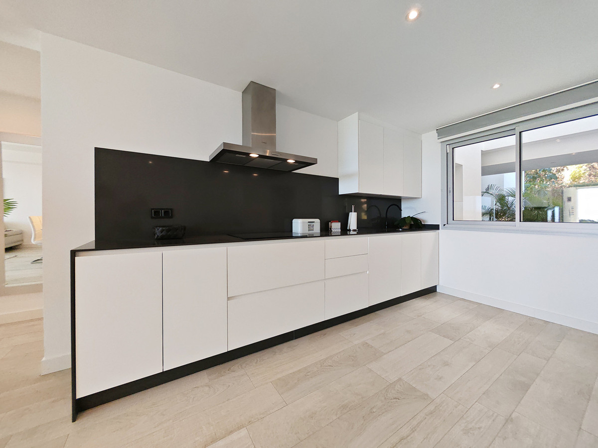 Se vende Apartamento Planta Baja de 2 dormitorios en Costa Del Sol, Málaga, España