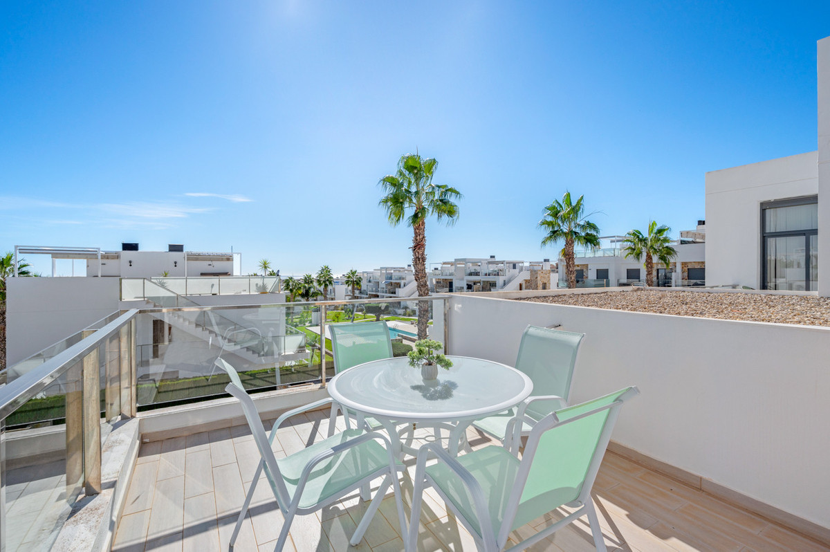 3 Bed Townhouse for sale in Torrevieja Costa Blanca, Alicante, Spain