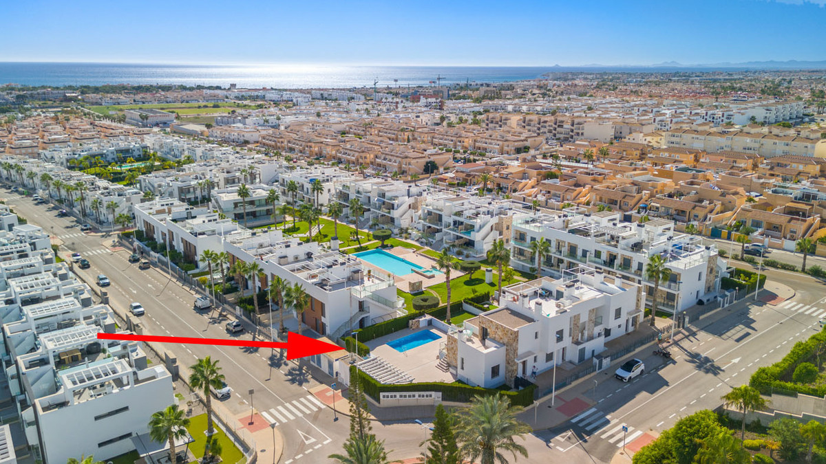 3 Bed Townhouse for sale in Torrevieja Costa Blanca, Alicante, Spain
