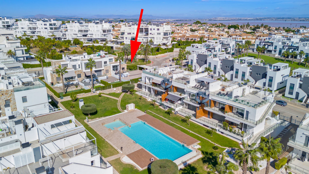 3 Bed Townhouse for sale in Torrevieja Costa Blanca, Alicante, Spain