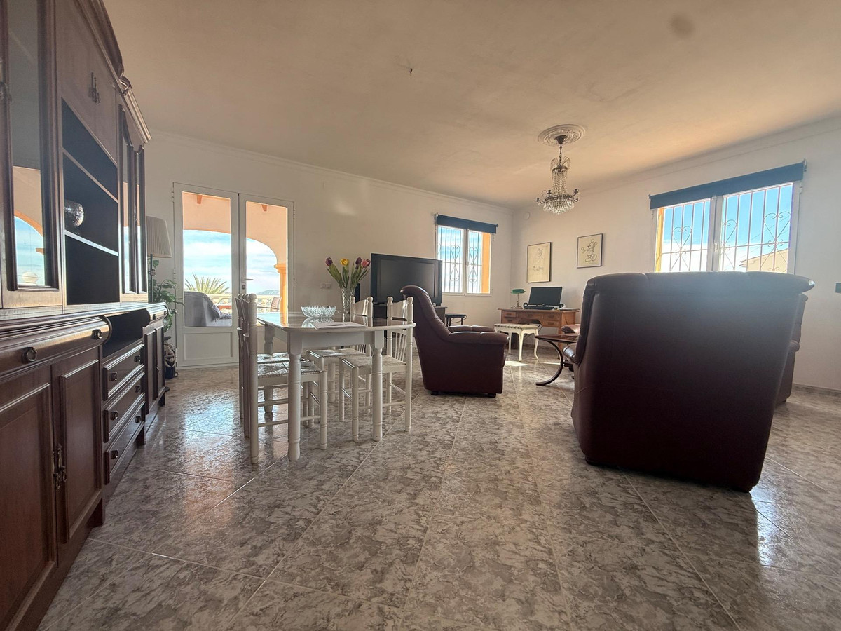 Se vende Bungalow de 4 dormitorios en Costa Blanca, Alicante, España