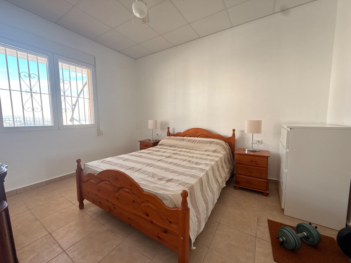 Se vende Bungalow de 4 dormitorios en Costa Blanca, Alicante, España