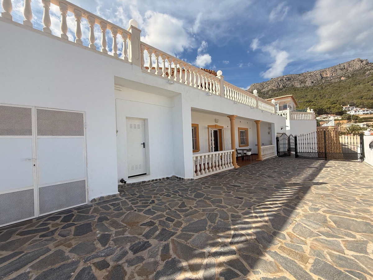 Se vende Bungalow de 4 dormitorios en Costa Blanca, Alicante, España