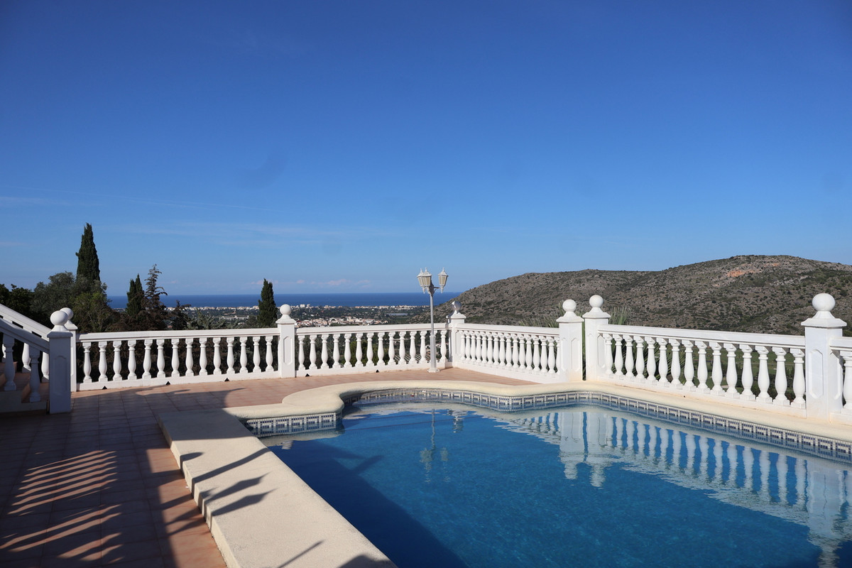 3 Bed Townhouse for sale in La Sella Golf Costa Blanca, Alicante, Spain