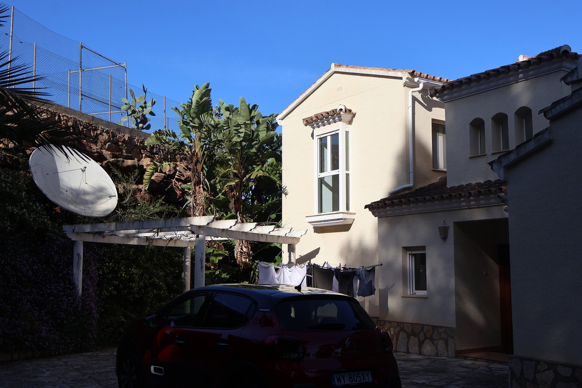3 Bed Townhouse for sale in La Sella Golf Costa Blanca, Alicante, Spain