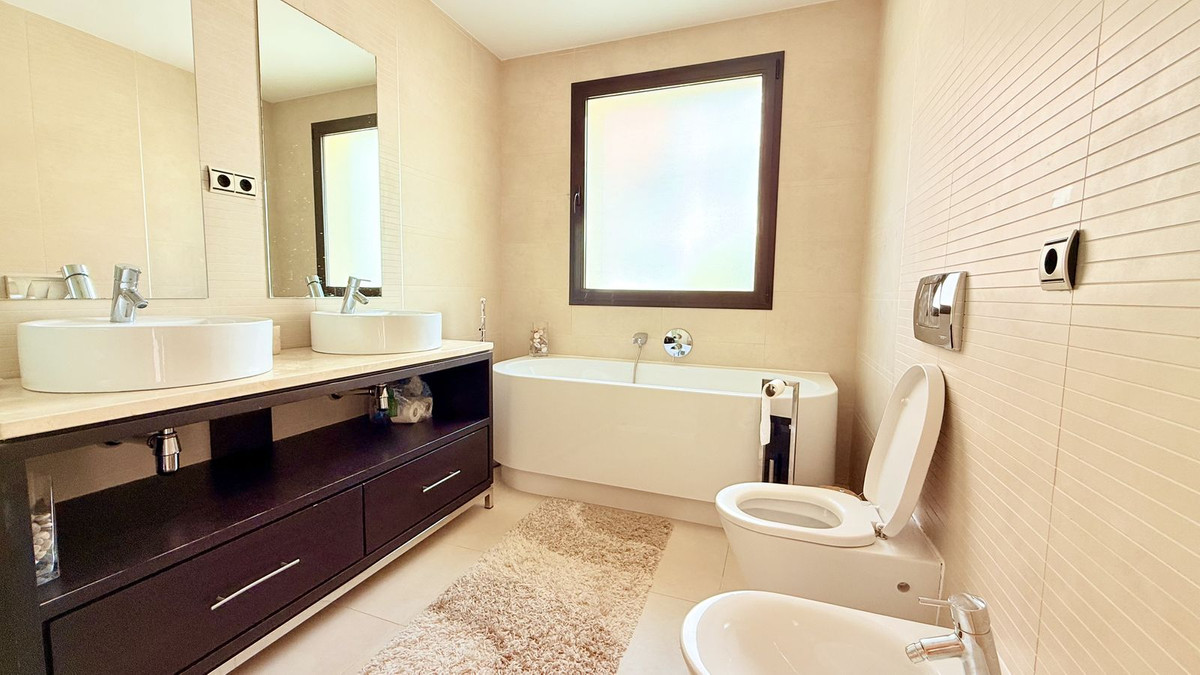 3 Bed Apartment for sale in Altos De Los Monteros Costa Del Sol, Málaga, Spain
