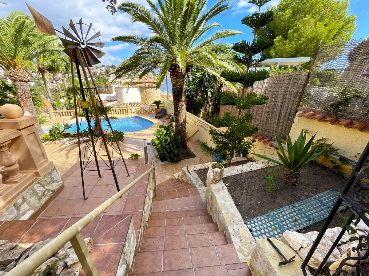 5 Bed Townhouse for sale in Calpe Costa Blanca, Alicante, Spain