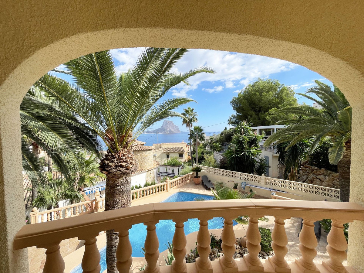 5 Bed Townhouse for sale in Calpe Costa Blanca, Alicante, Spain