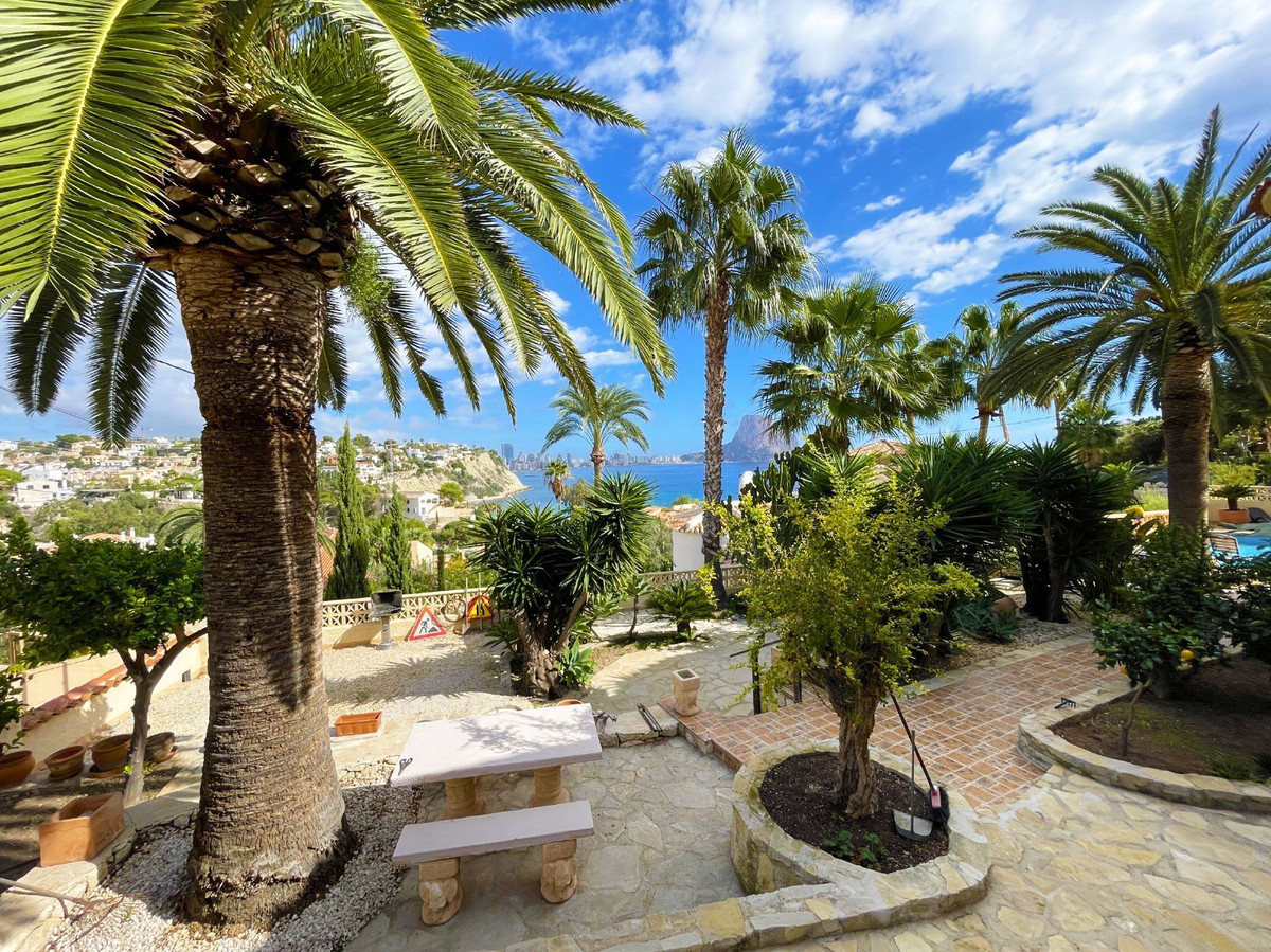 5 Bed Townhouse for sale in Calpe Costa Blanca, Alicante, Spain