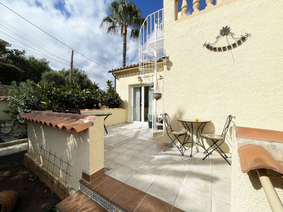 5 Bed Townhouse for sale in Calpe Costa Blanca, Alicante, Spain