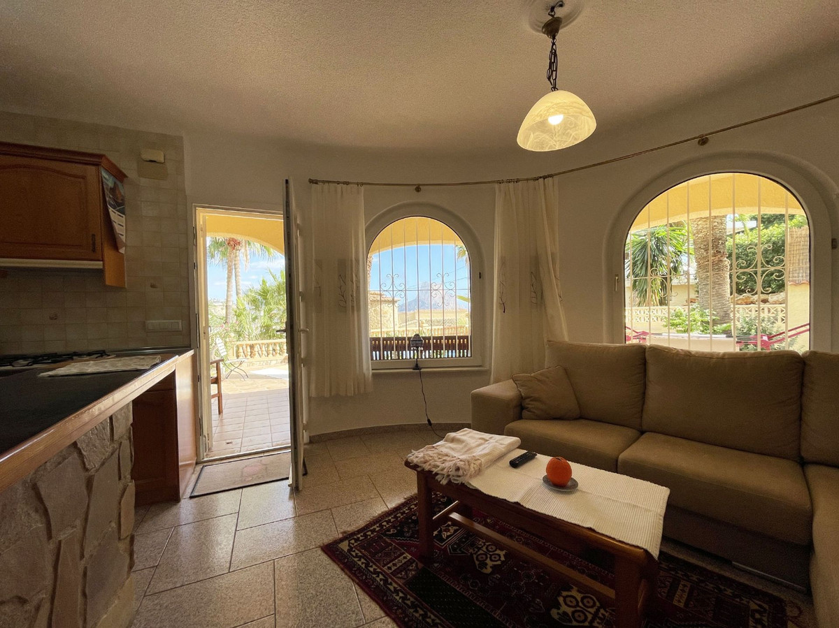 5 Bed Townhouse for sale in Calpe Costa Blanca, Alicante, Spain