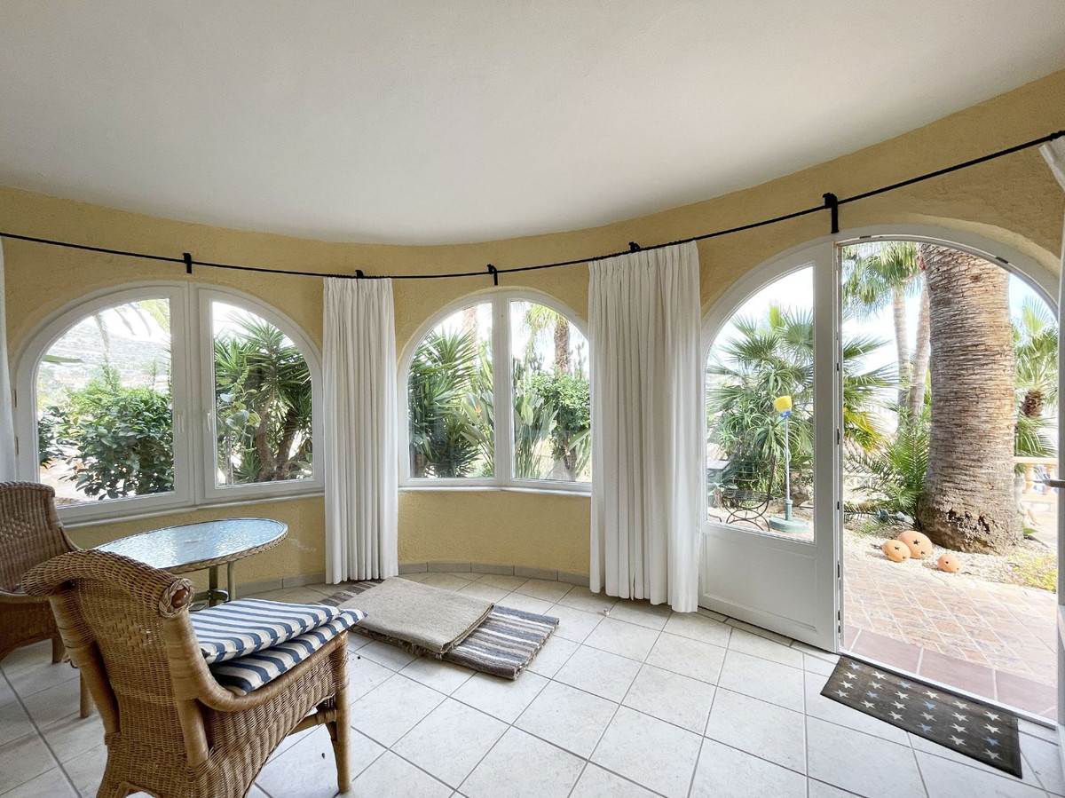 5 Bed Townhouse for sale in Calpe Costa Blanca, Alicante, Spain