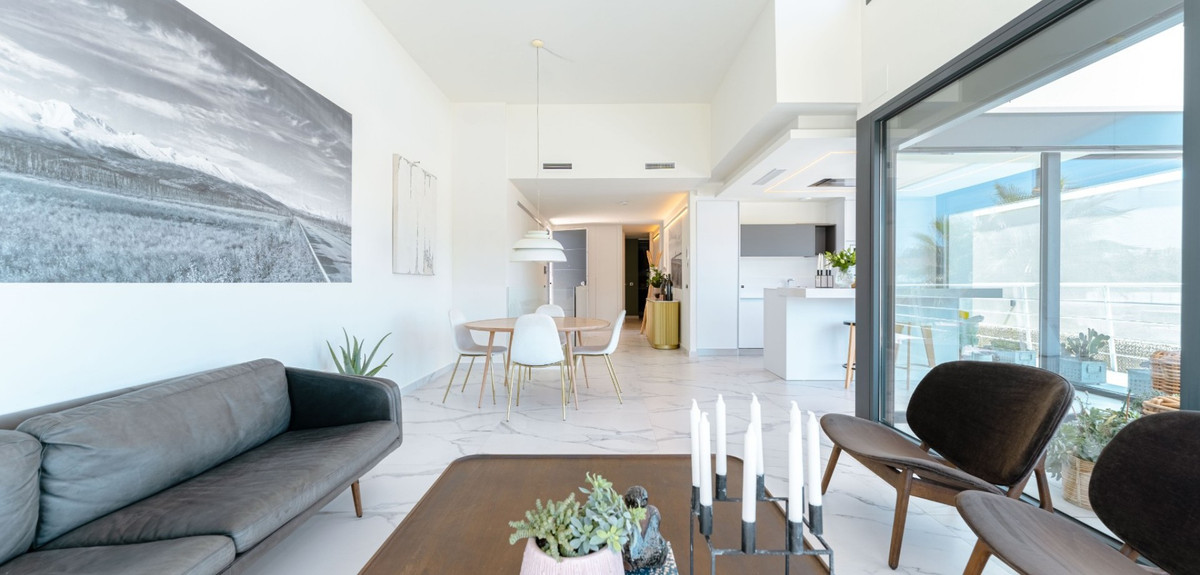 Se vende Villa - Chalet de 5 dormitorios en Costa Blanca, Alicante, España