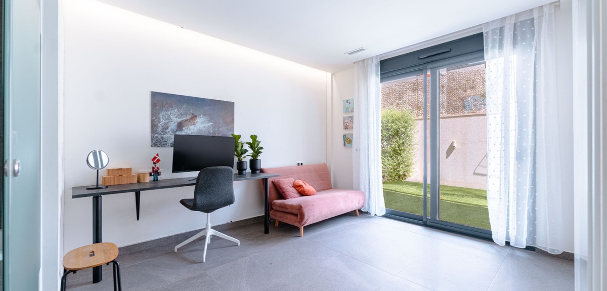 Se vende Villa - Chalet de 5 dormitorios en Costa Blanca, Alicante, España