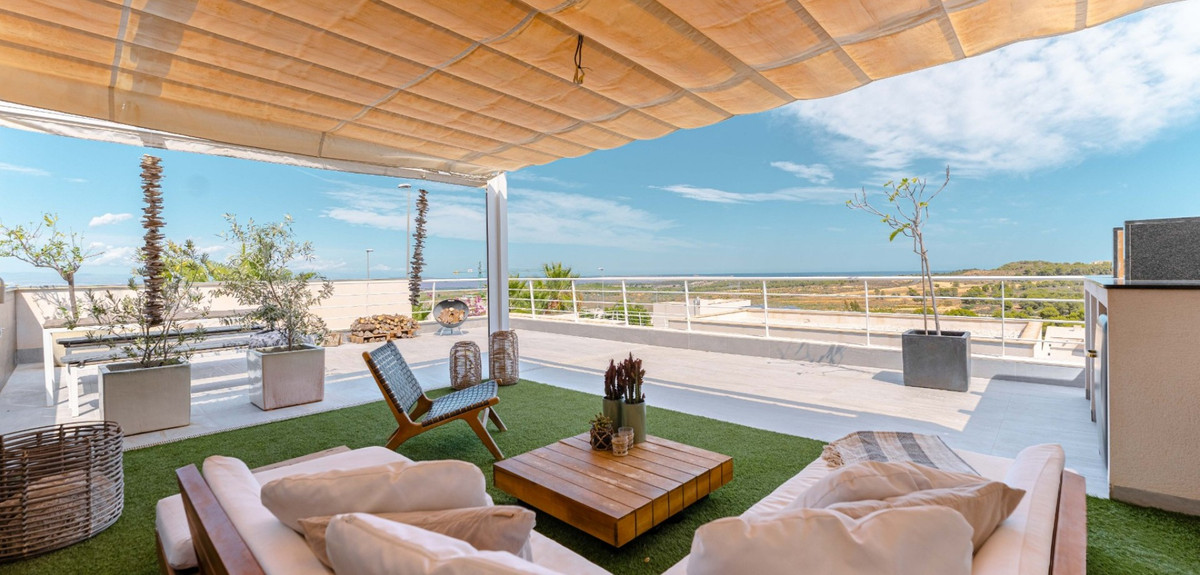 Se vende Villa - Chalet de 5 dormitorios en Costa Blanca, Alicante, España