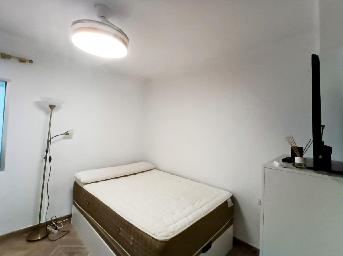 3 Bed Apartment for sale in Martiricos Málaga Ciudad, Málaga, Spain