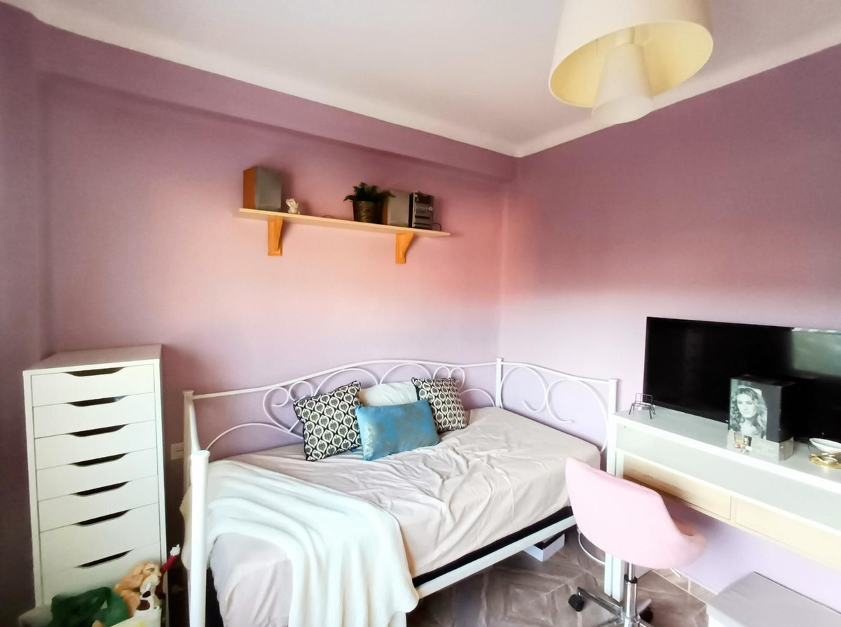 3 Bed Apartment for sale in Martiricos Málaga Ciudad, Málaga, Spain