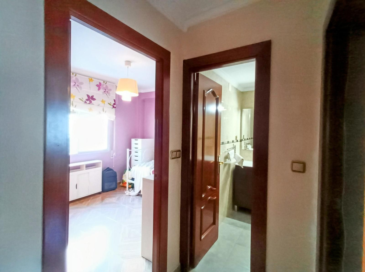 3 Bed Apartment for sale in Martiricos Málaga Ciudad, Málaga, Spain