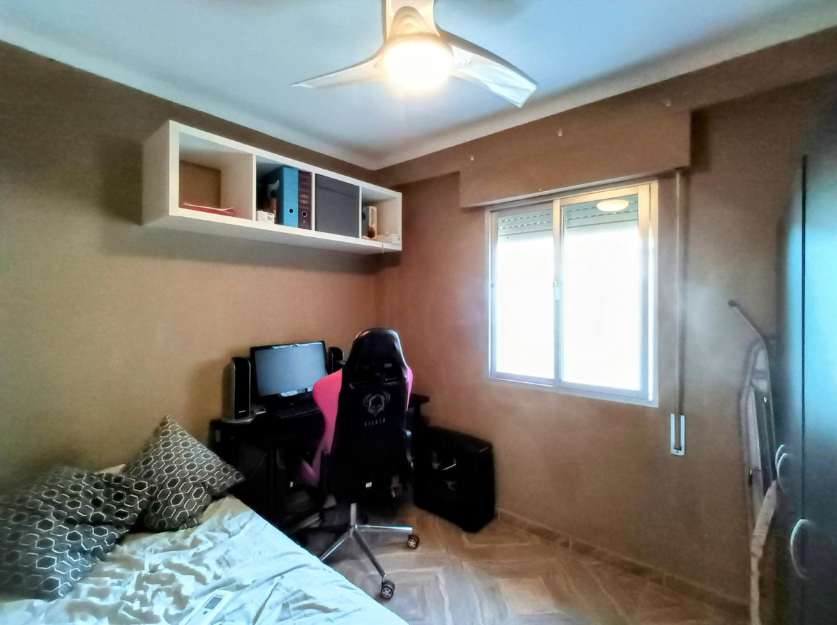 3 Bed Apartment for sale in Martiricos Málaga Ciudad, Málaga, Spain