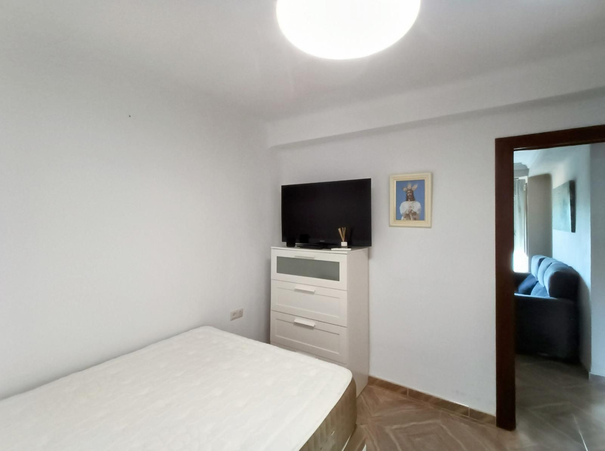 3 Bed Apartment for sale in Martiricos Málaga Ciudad, Málaga, Spain