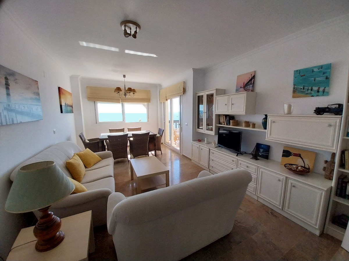 2 Bed Apartment for sale in Calahonda Costa Del Sol, Málaga, Spain