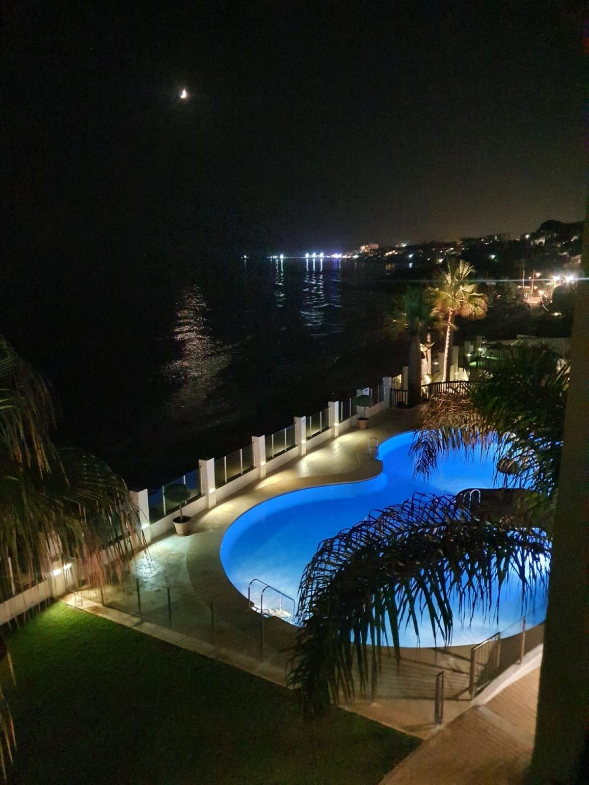 2 Bed Apartment for sale in Calahonda Costa Del Sol, Málaga, Spain