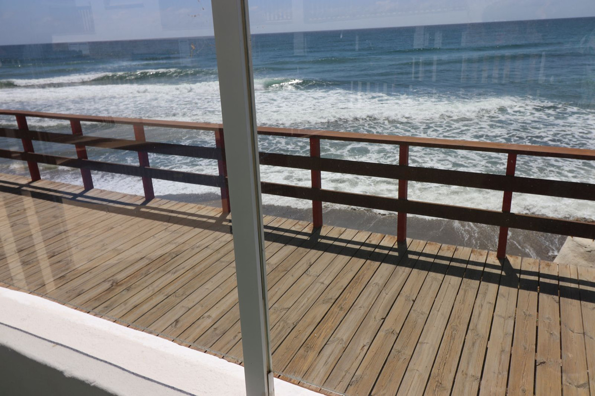 2 Bed Apartment for sale in Calahonda Costa Del Sol, Málaga, Spain