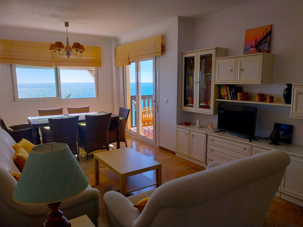 2 Bed Apartment for sale in Calahonda Costa Del Sol, Málaga, Spain