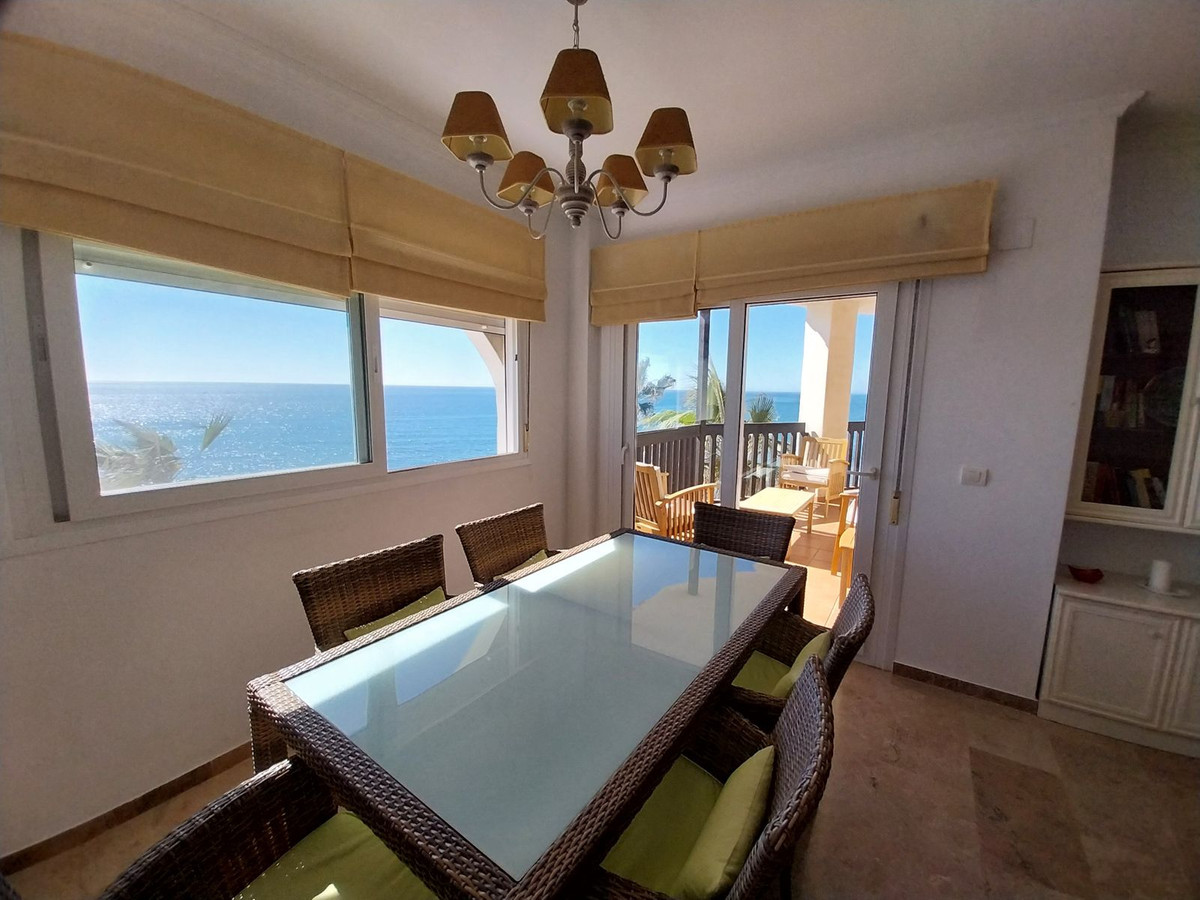 2 Bed Apartment for sale in Calahonda Costa Del Sol, Málaga, Spain