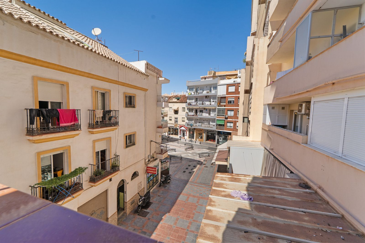 2 Bed Apartment for sale in Fuengirola Costa Del Sol, Málaga, Spain