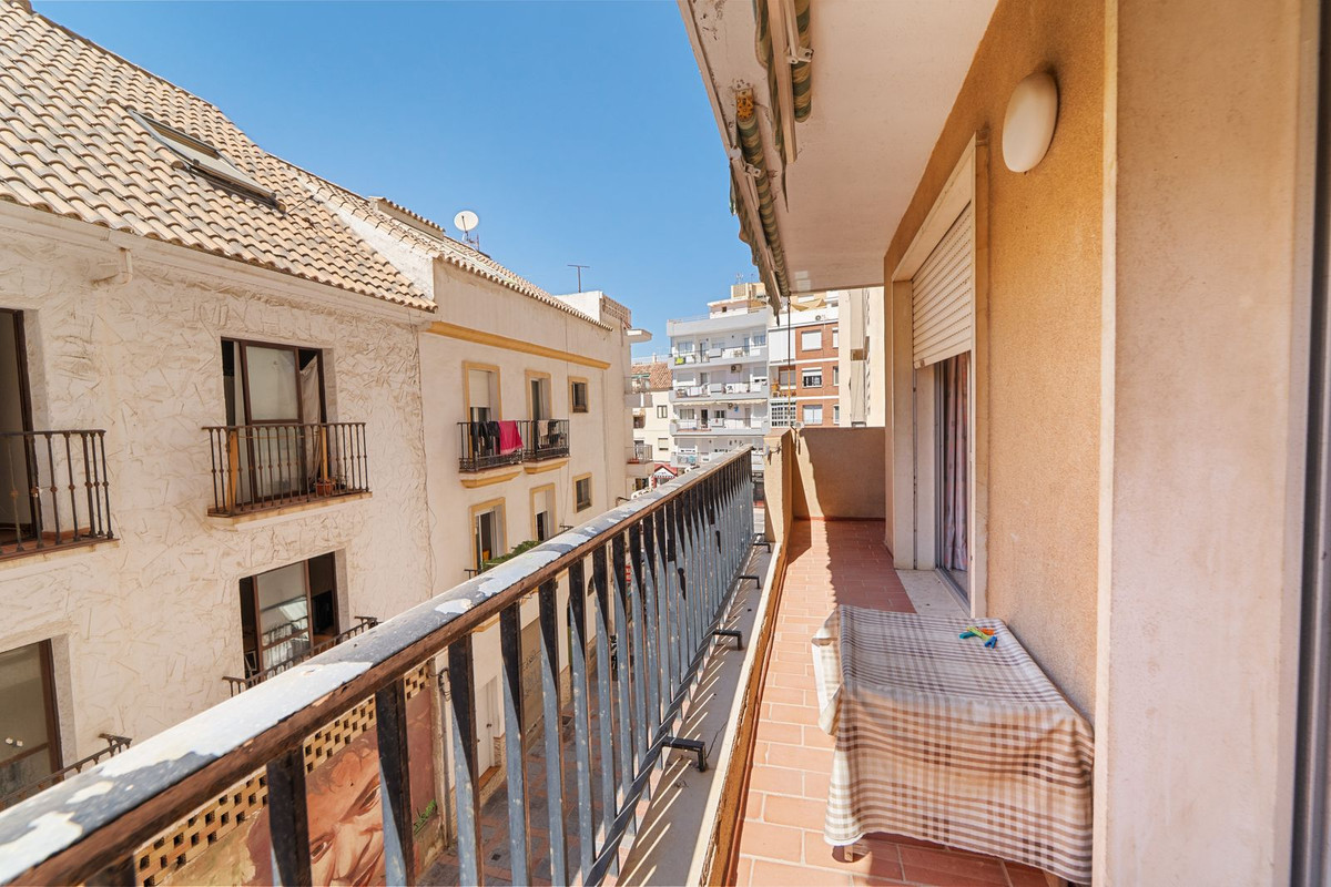 2 Bed Apartment for sale in Fuengirola Costa Del Sol, Málaga, Spain