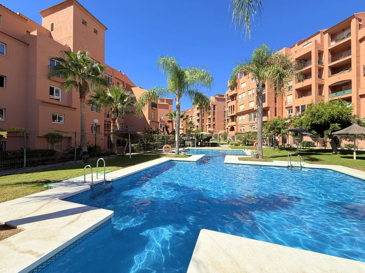 Se vende Apartamento Planta Baja de 2 dormitorios en Costa Del Sol, Málaga, España