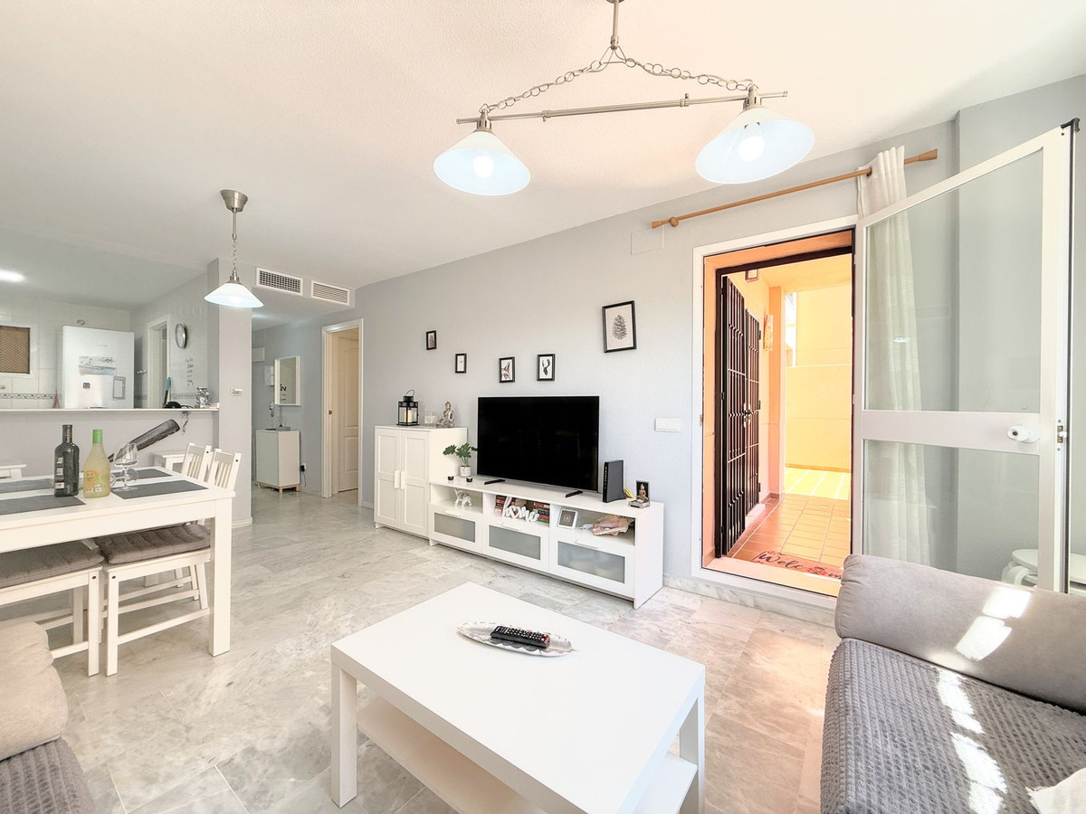 Se vende Apartamento Planta Baja de 2 dormitorios en Costa Del Sol, Málaga, España