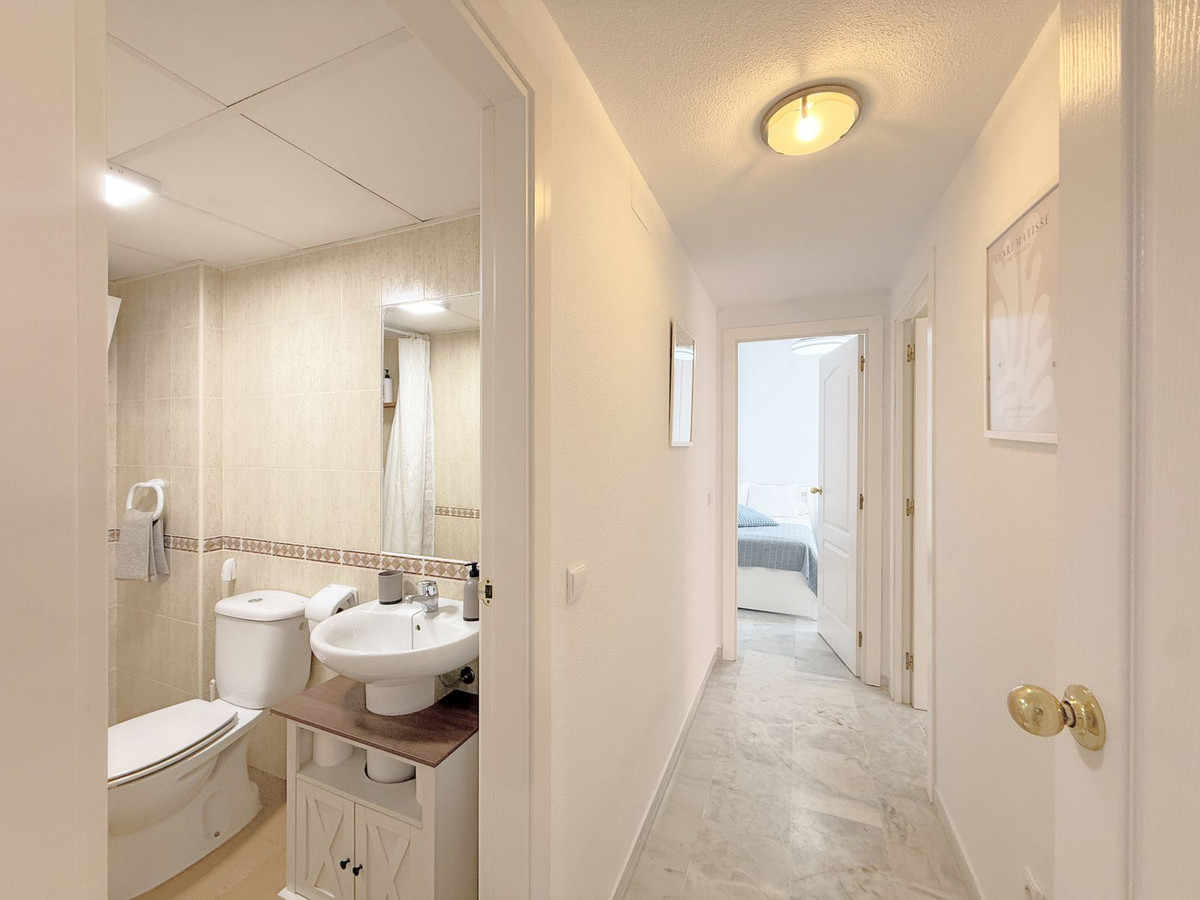 Se vende Apartamento Planta Baja de 2 dormitorios en Costa Del Sol, Málaga, España