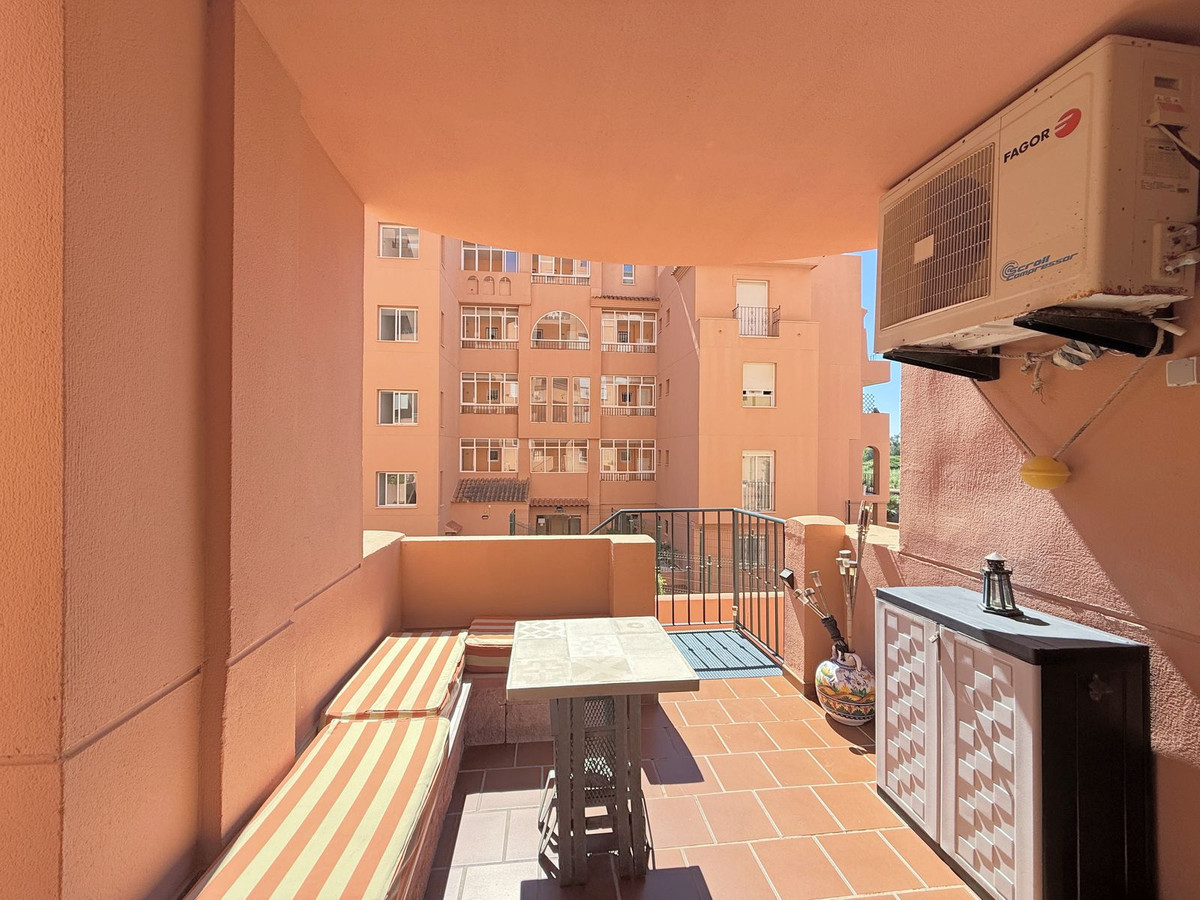 Se vende Apartamento Planta Baja de 2 dormitorios en Costa Del Sol, Málaga, España