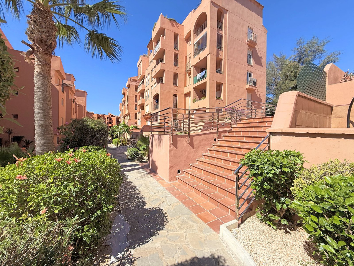 Se vende Apartamento Planta Baja de 2 dormitorios en Costa Del Sol, Málaga, España