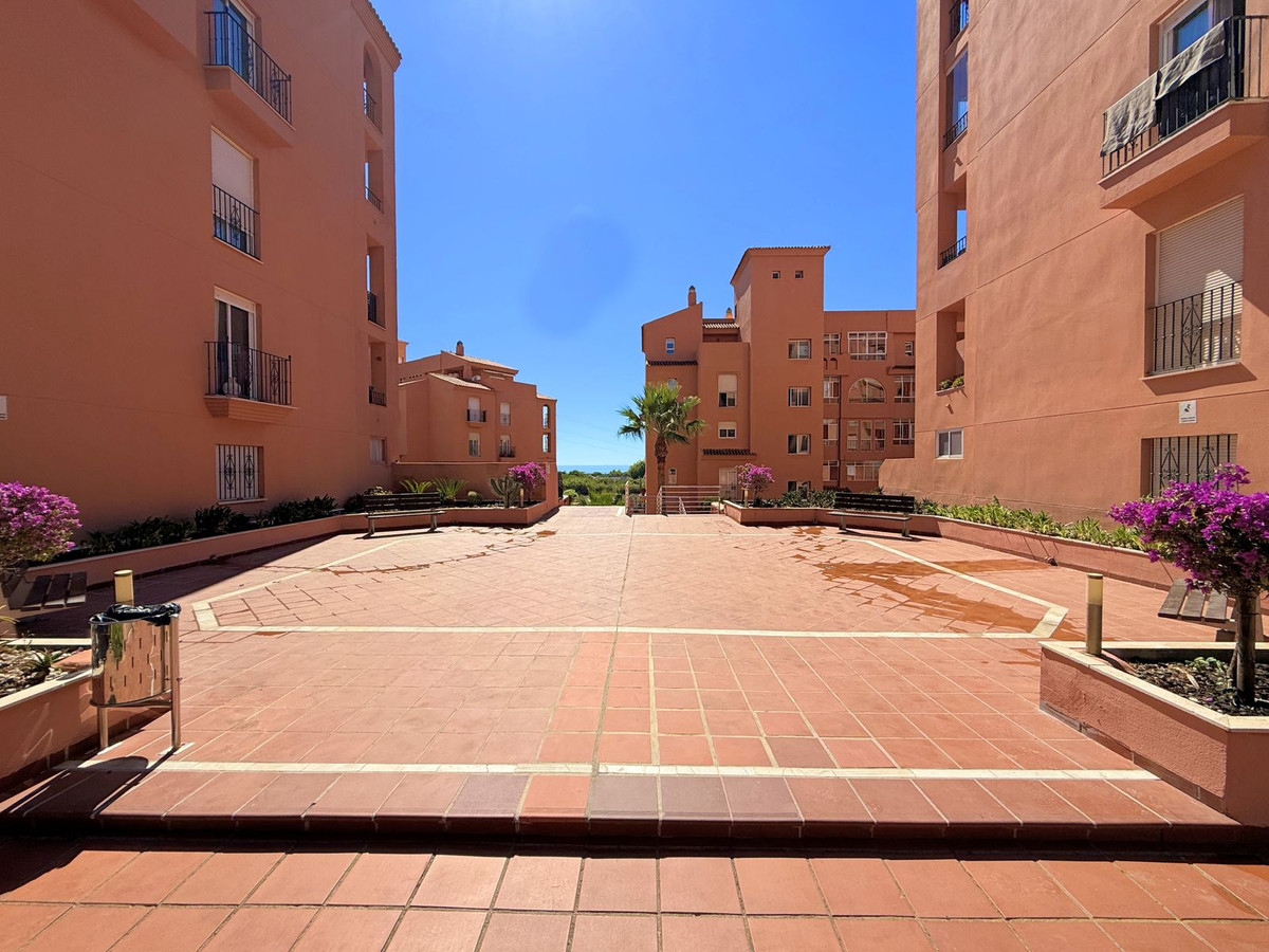 Se vende Apartamento Planta Baja de 2 dormitorios en Costa Del Sol, Málaga, España